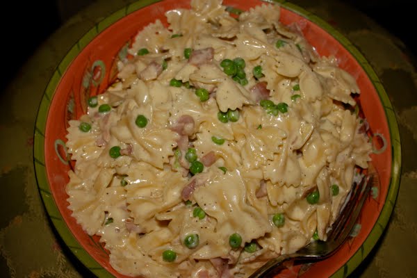 Pasta with Three Cheeses, Prosciutto and Peas | La Bella Vita Cucina