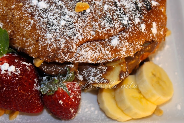 Nutella Panini with Bananas, Strawberries, and Macadamia Nuts