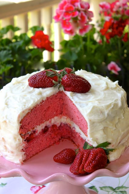 Strawberry Layer Cake & Sweet Mascarpone Cheese Icing