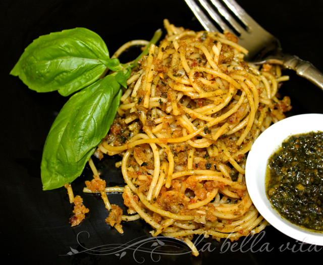 Spaghetti with Toasted Garlic Breadcrumbs