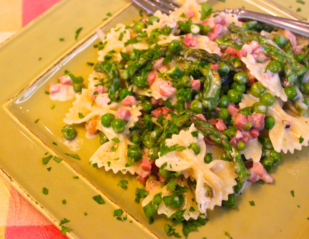 pasta peas asparagus and prosciutto