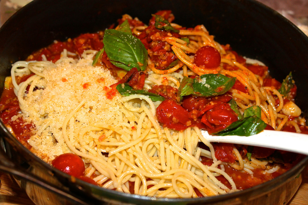 pasta with garlic and basil