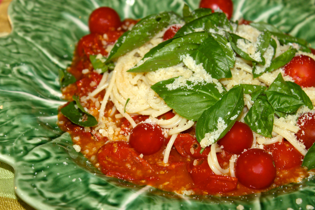 pasta with garlic and basil