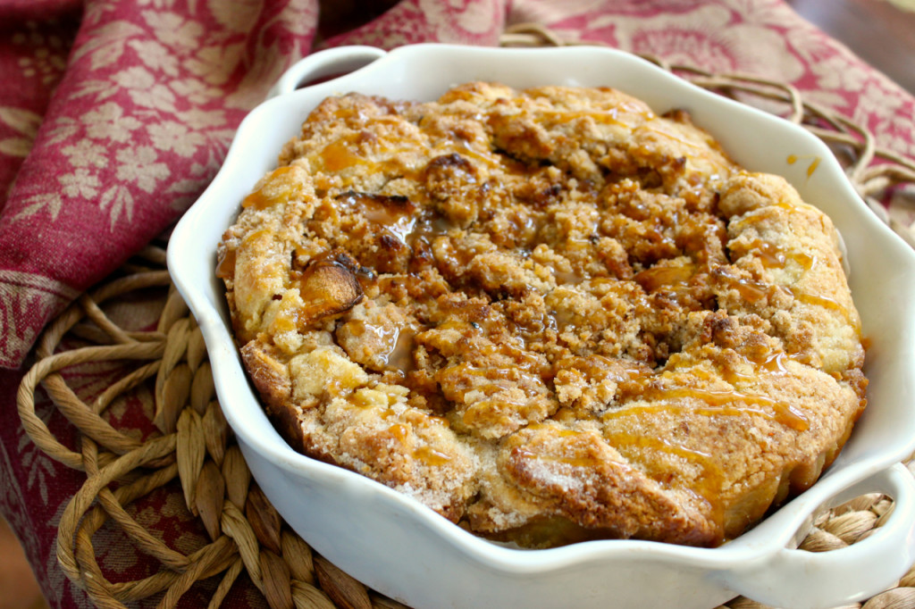 Rustic Apple Crostata with Caramel Streusel