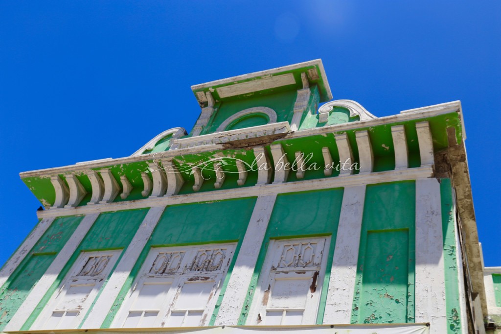 What to See in Aruba: Color and Architecture