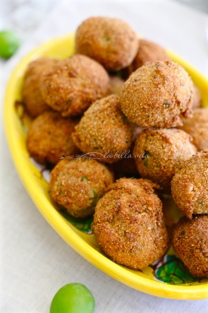 Italian Fried Stuffed Olives Olive all' Ascolana