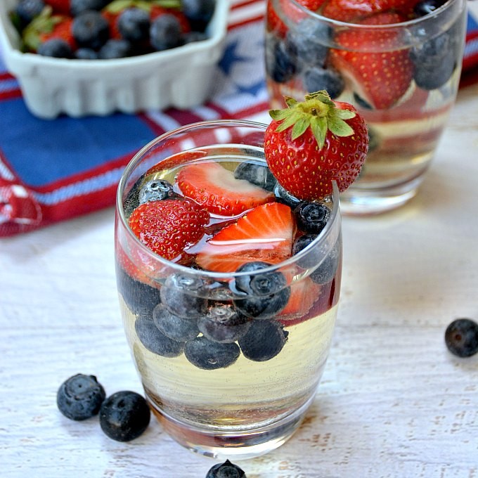 25 Top Pinned Red White and Blue Patriotic Recipes on Pinterest