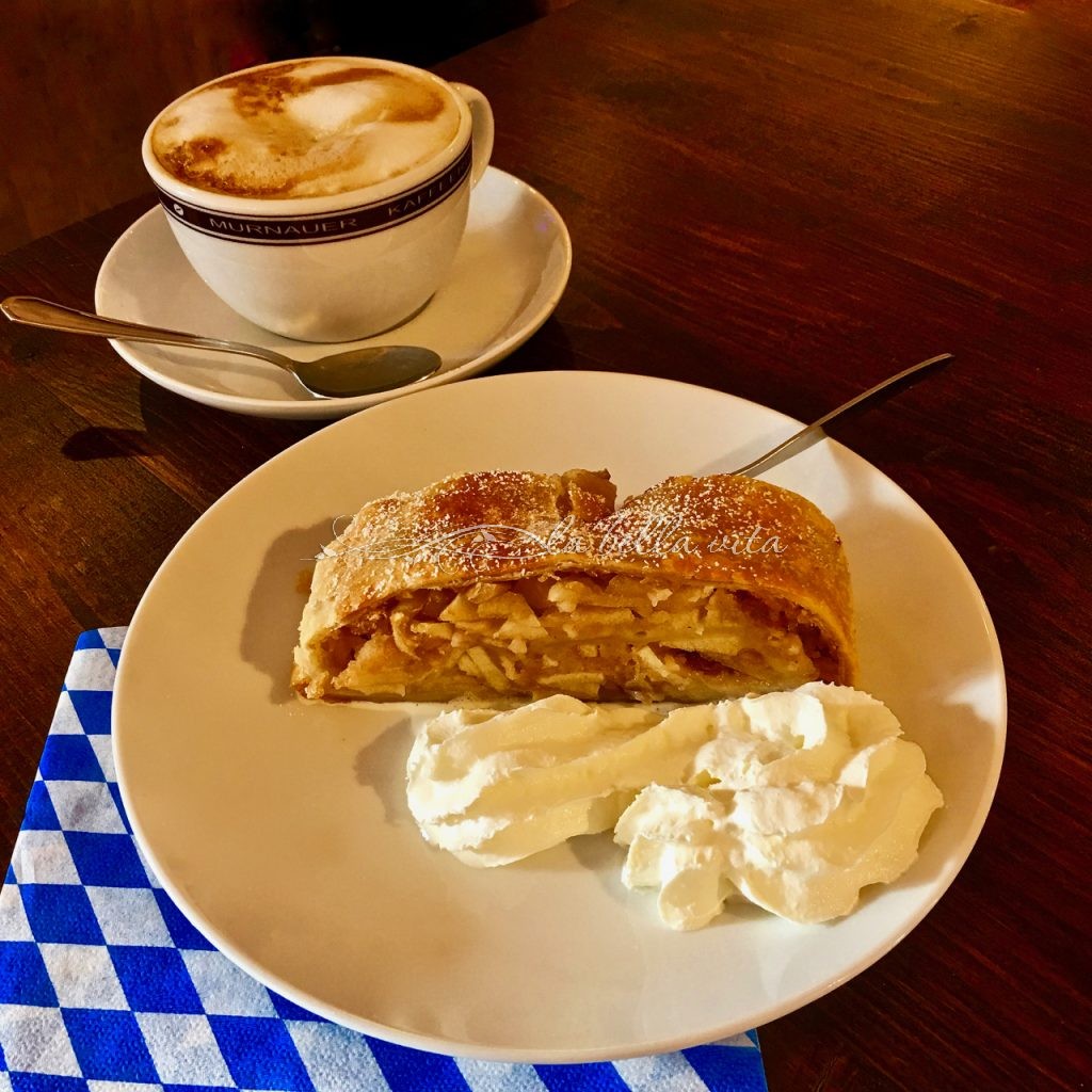 Apple Strudel -- A German and Austrian Classic Recipe