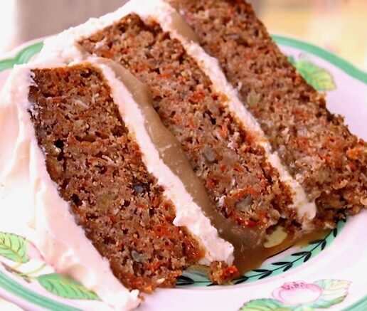 Carrot Cake with Caramele Filling