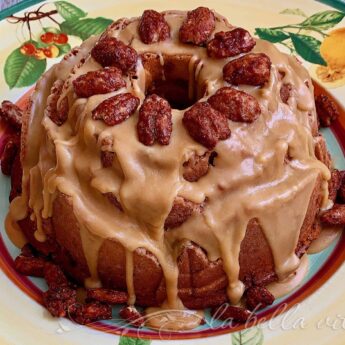 Praline Pecan Bundt Cake
