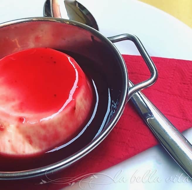 Panna Cotta with Strawberry Coulis (Fragole) 