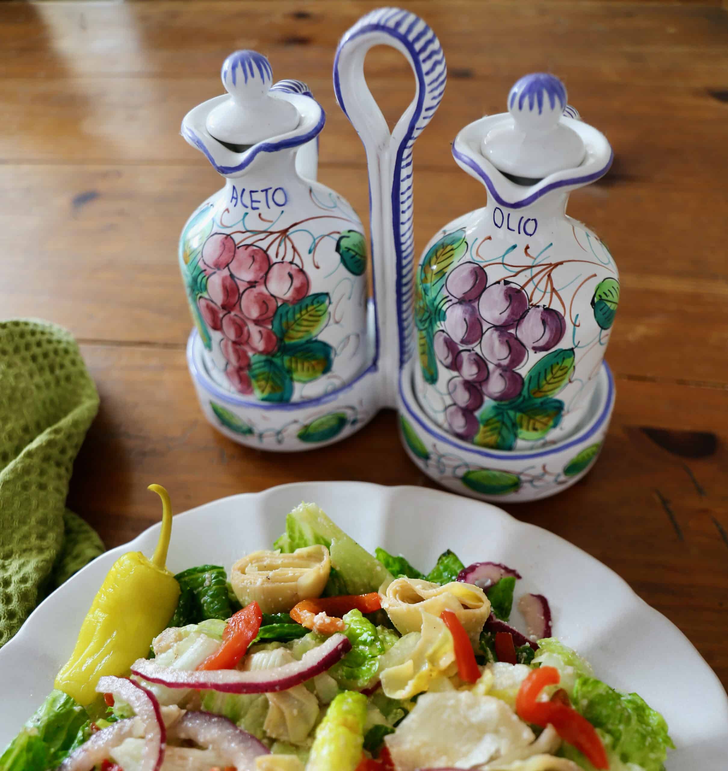 Cucina Green Lettuce Salad Spinner with Salad Bowl. 