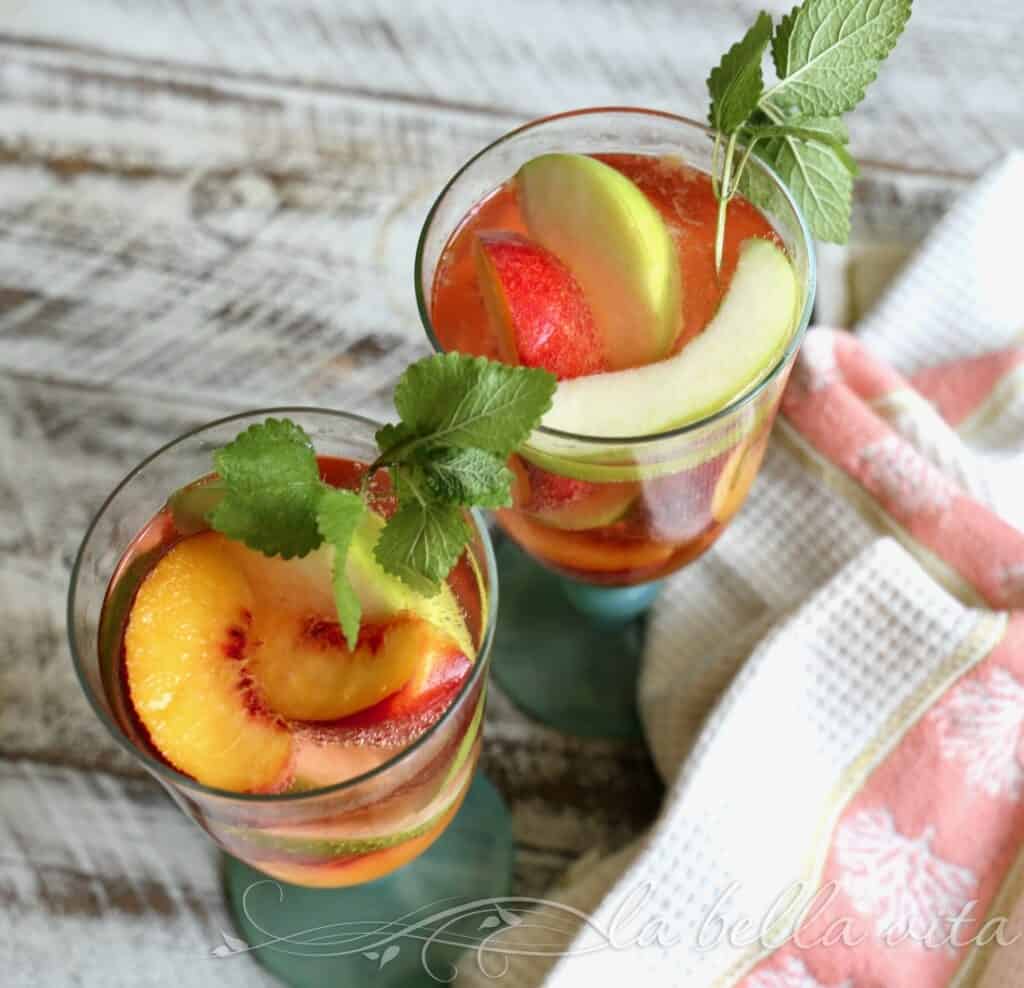 Southern Peach Sangria 