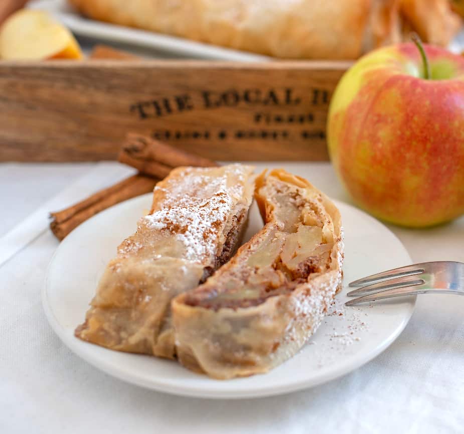 Classic Apple Strudel ~ Strudel di Mele ~ Lal Bella Vita Cucina