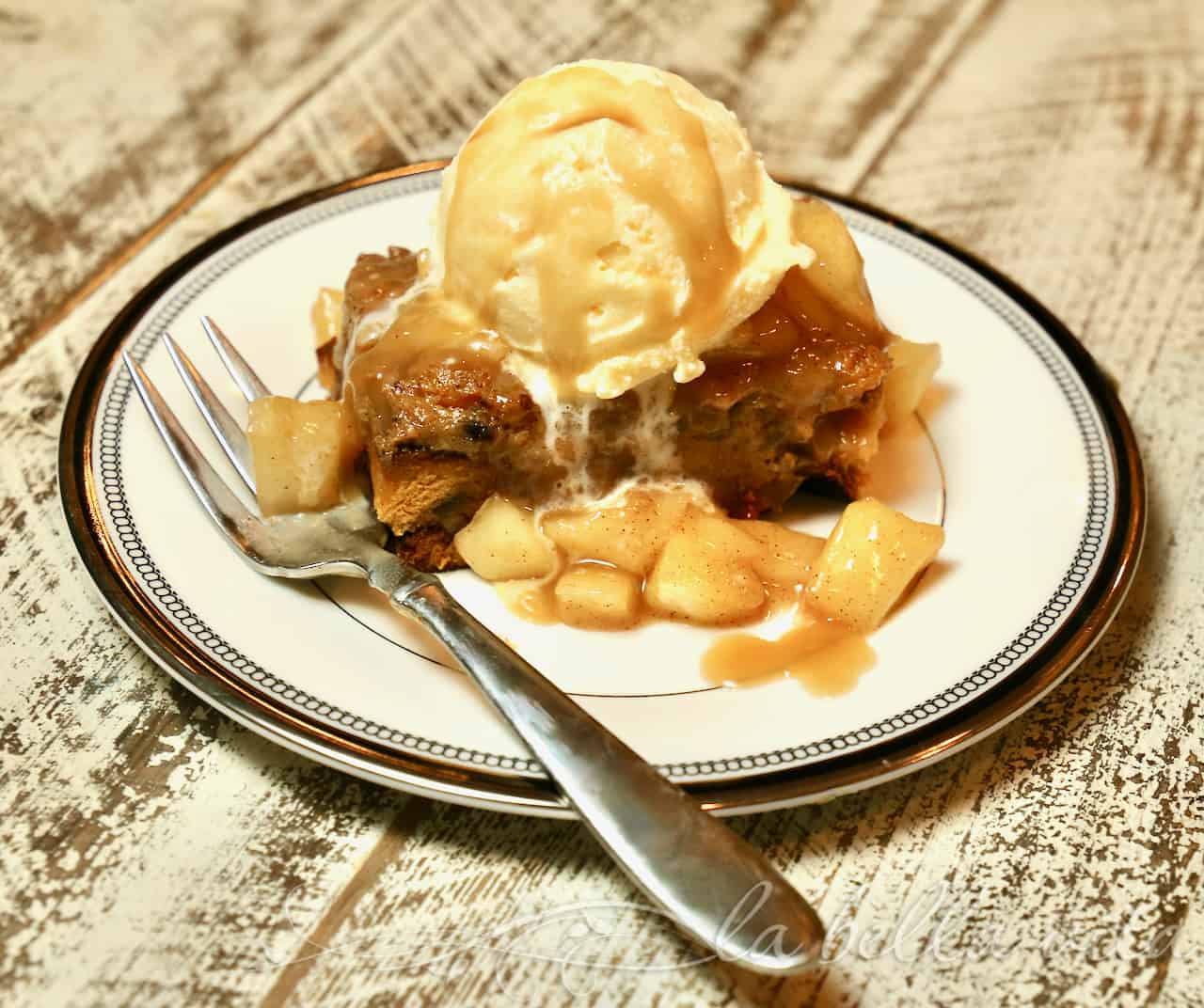 Old Fashioned Caramel Apple Bread Pudding Easy La Bella Vita Cucina