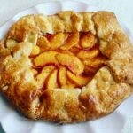 peach crostata