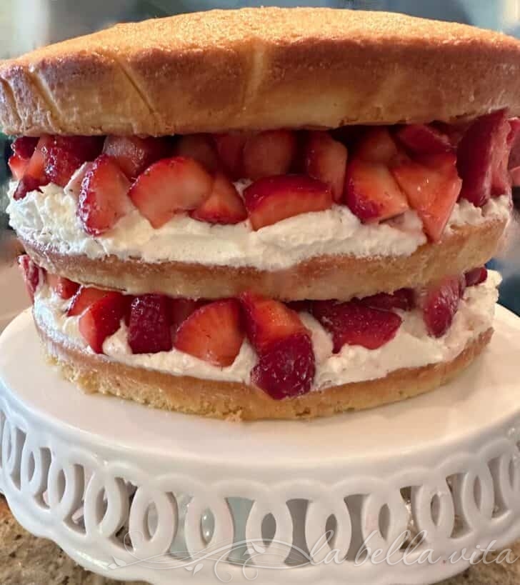 Strawberry Cake with Sweet Mascarpone Cream